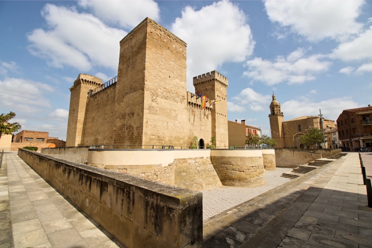 Castillo de Aguas Mansas - Exterior Derecha