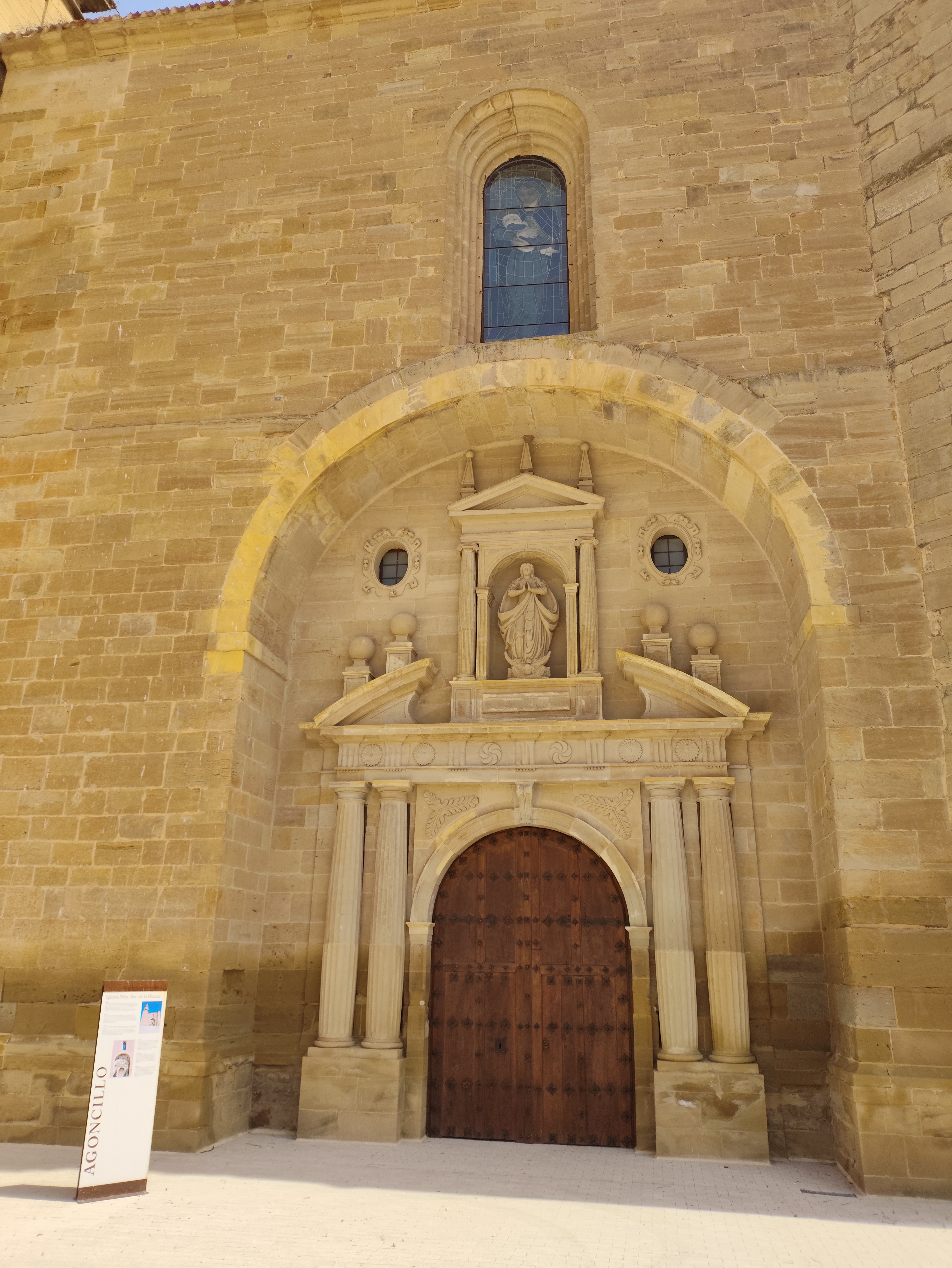 Iglesia de Santa María - Portada